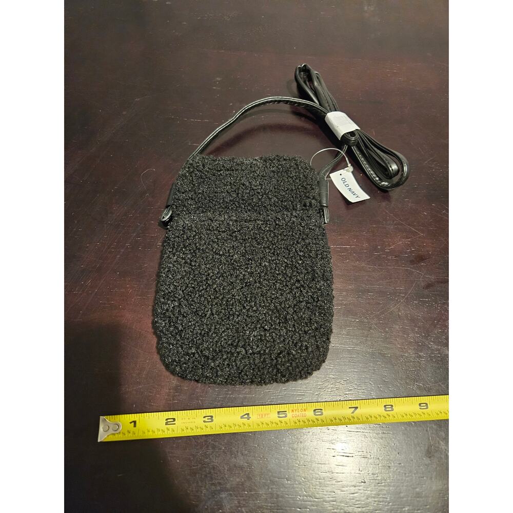 NWT Old Navy Crossbody Pouch Black